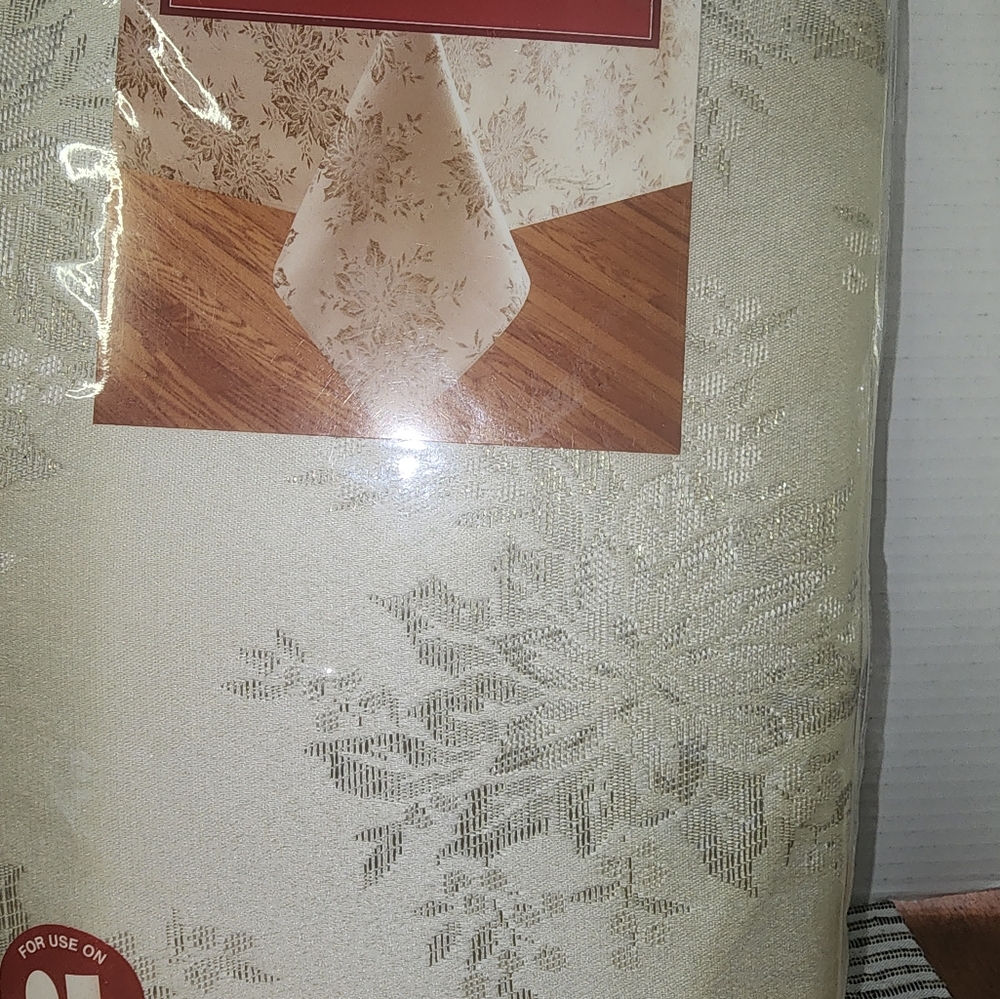 Winter Shine Tablecloth